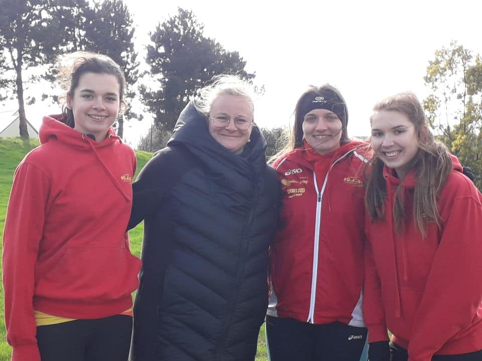 Romy, Léna et Lisa avec Alexandra Tavernier